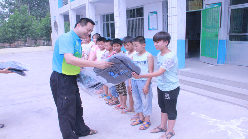 【青春建功十三五,携手共筑中国梦】体育科学学院“阳光体育支教”社会实践调研2